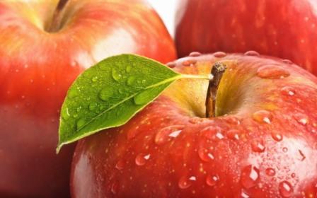 Apple-Fruit