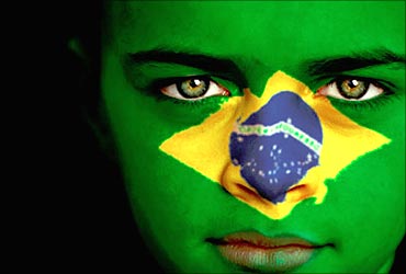 brazil-flag-on-face